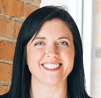 Portrait de Sophie Hartwell, en charge du support client au sein de l’équipe de service